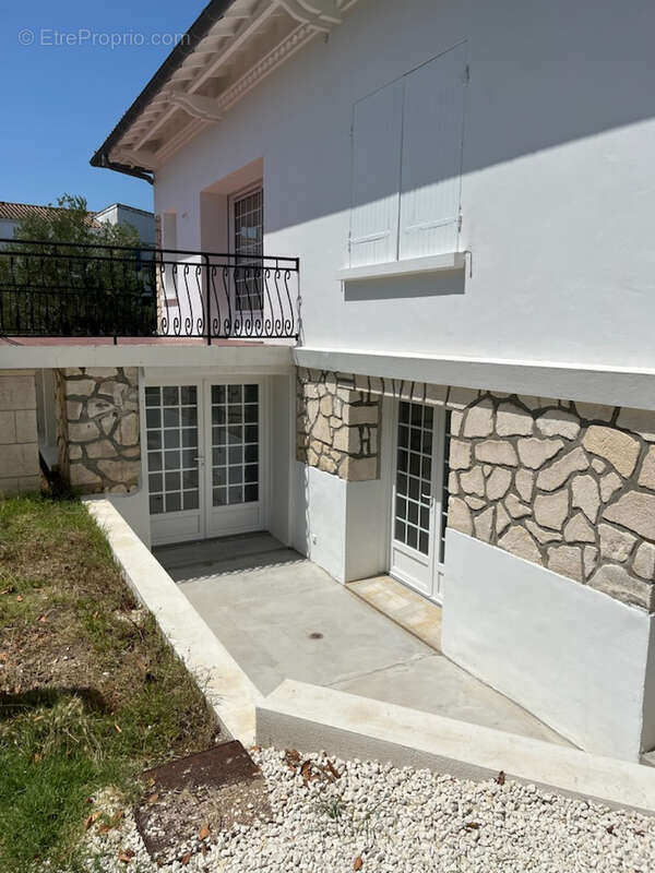 Maison à MESCHERS-SUR-GIRONDE