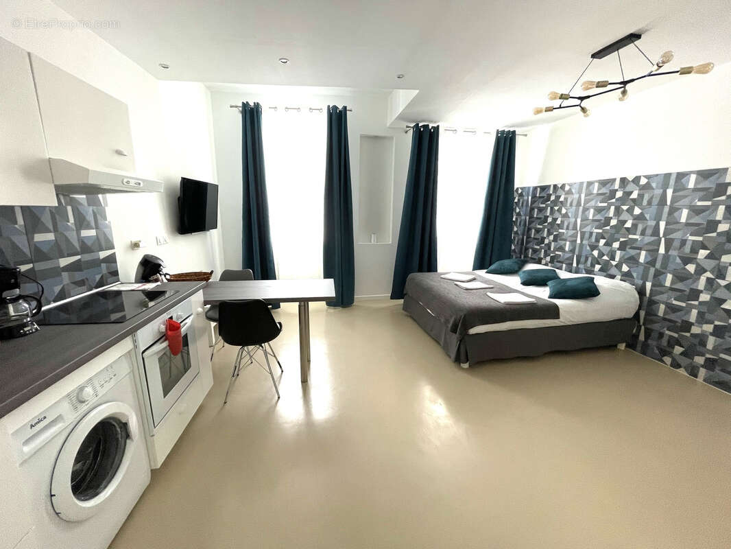 Appartement à MARSEILLE-2E