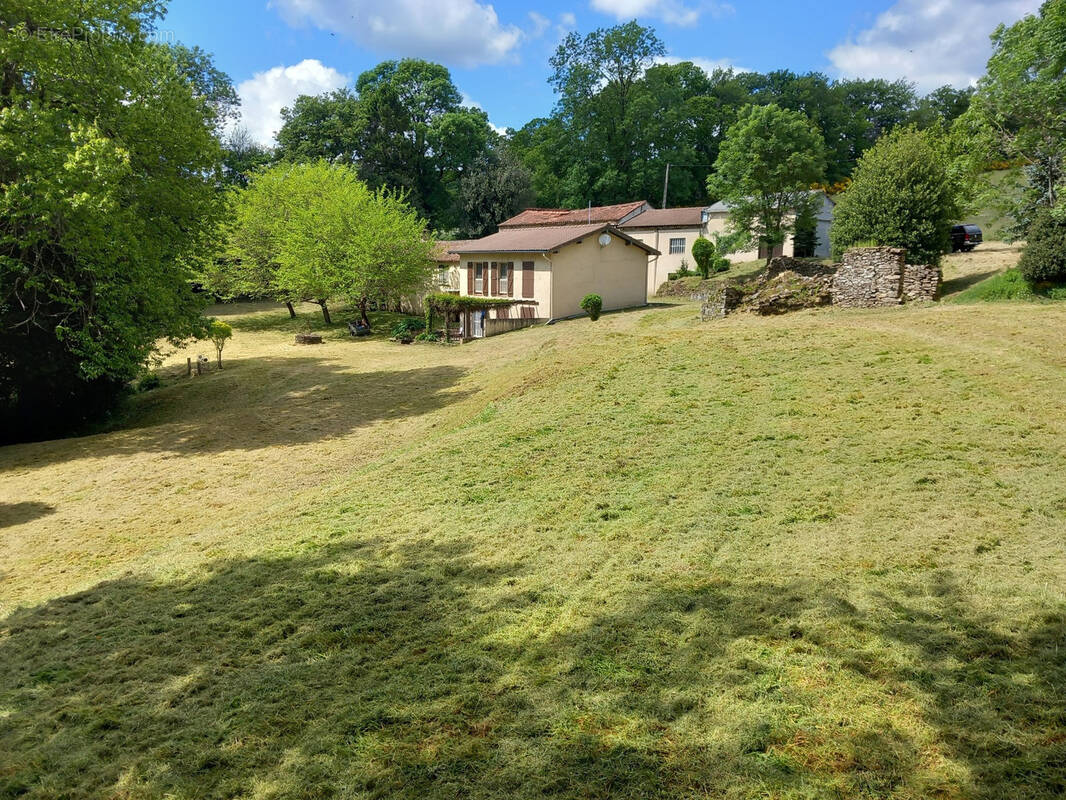 Maison à SAINT-AMANS-VALTORET