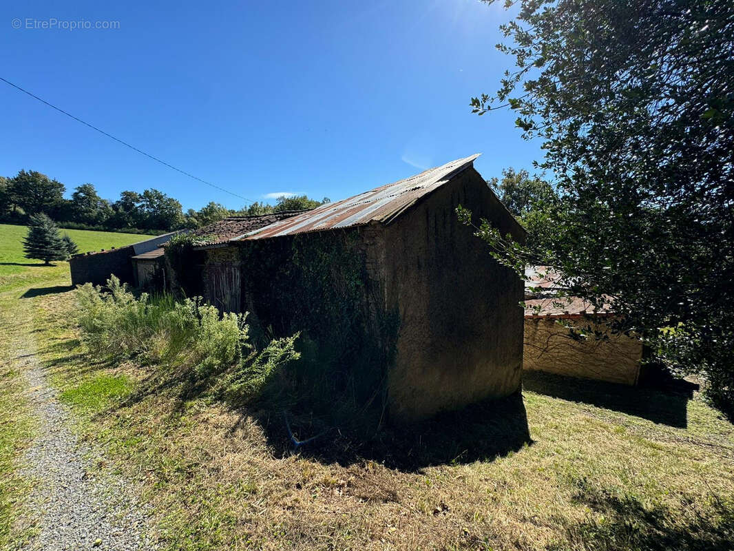 Maison à SAINT-AMANS-VALTORET
