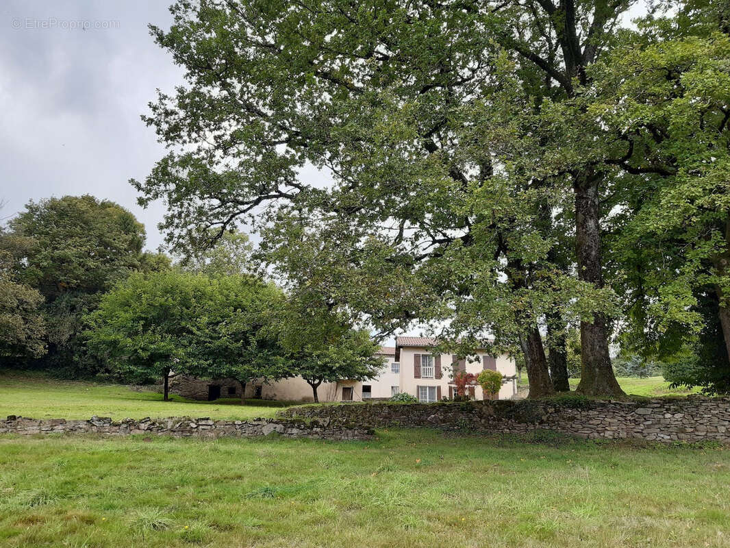 Maison à SAINT-AMANS-VALTORET