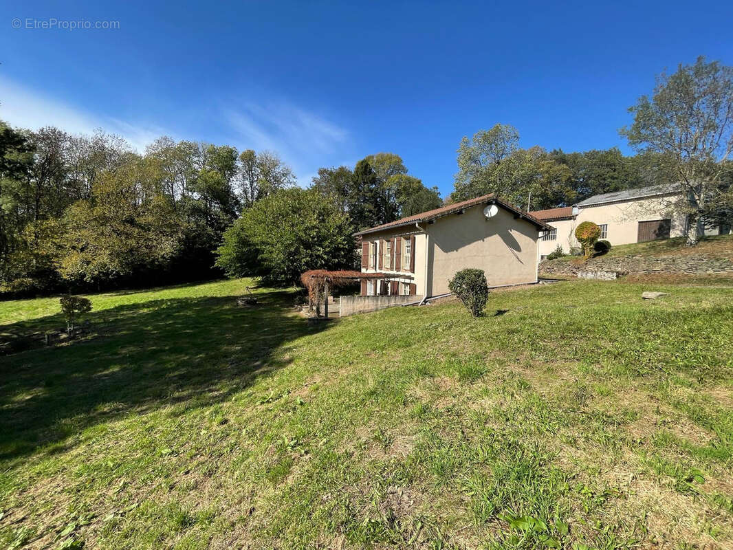 Maison à SAINT-AMANS-VALTORET