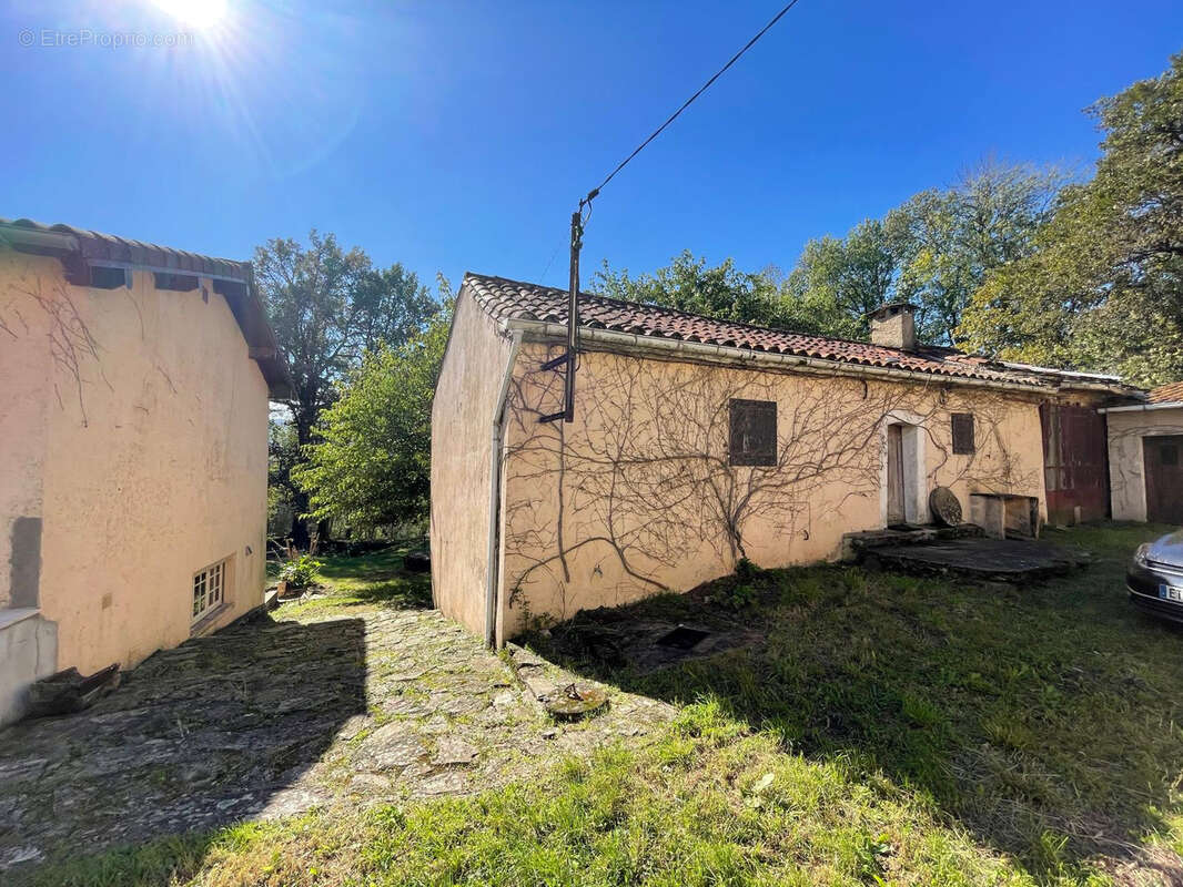 Maison à SAINT-AMANS-VALTORET