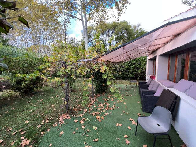 Maison à PEYROLLES-EN-PROVENCE