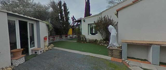 Maison à PEYROLLES-EN-PROVENCE