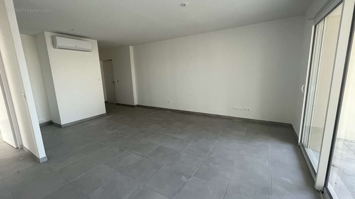 Appartement à VIAS