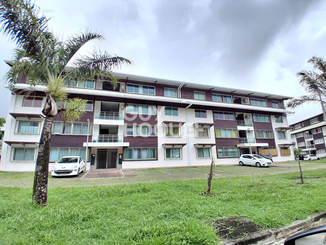 Appartement à REMIRE-MONTJOLY