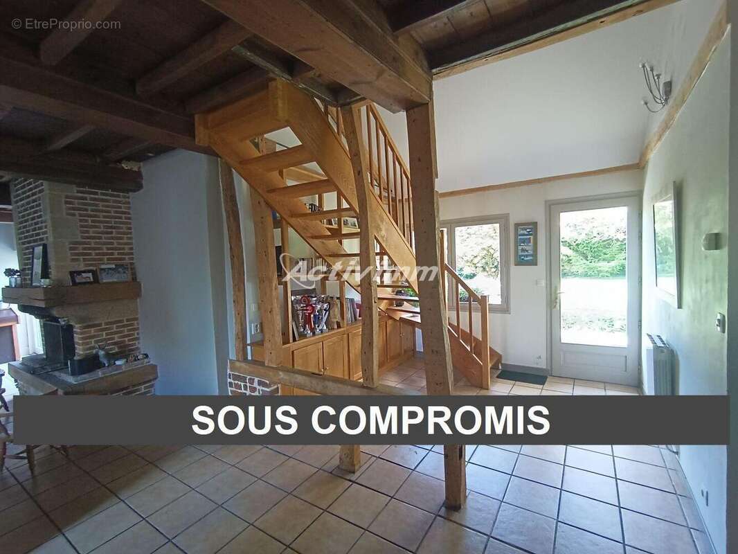 4245 10 - Maison à HESDIN