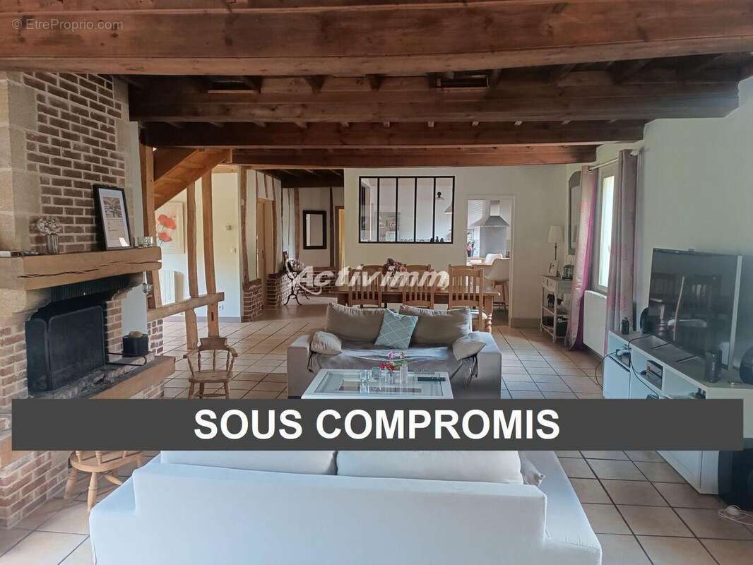 4245 13 - Maison à HESDIN