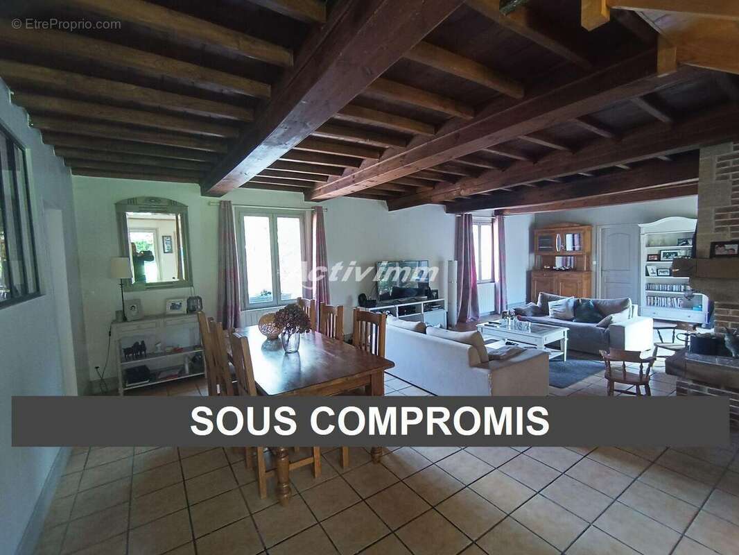 4245 16 - Maison à HESDIN