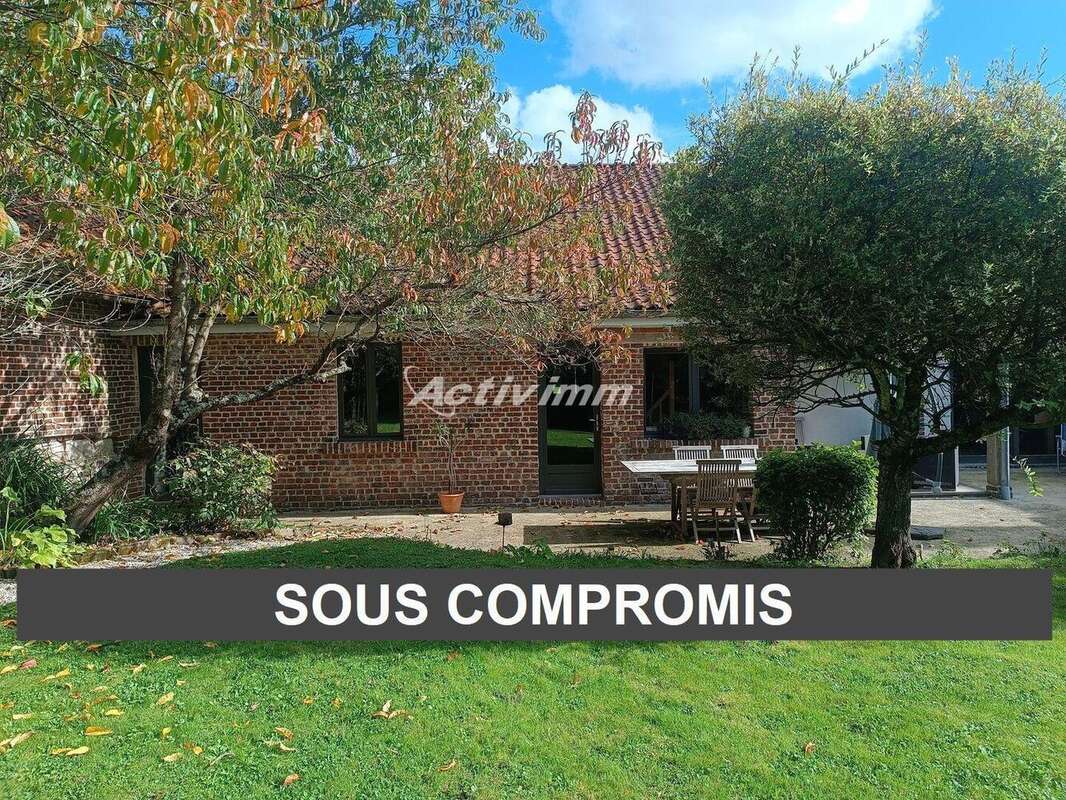 4245 27 - Maison à HESDIN