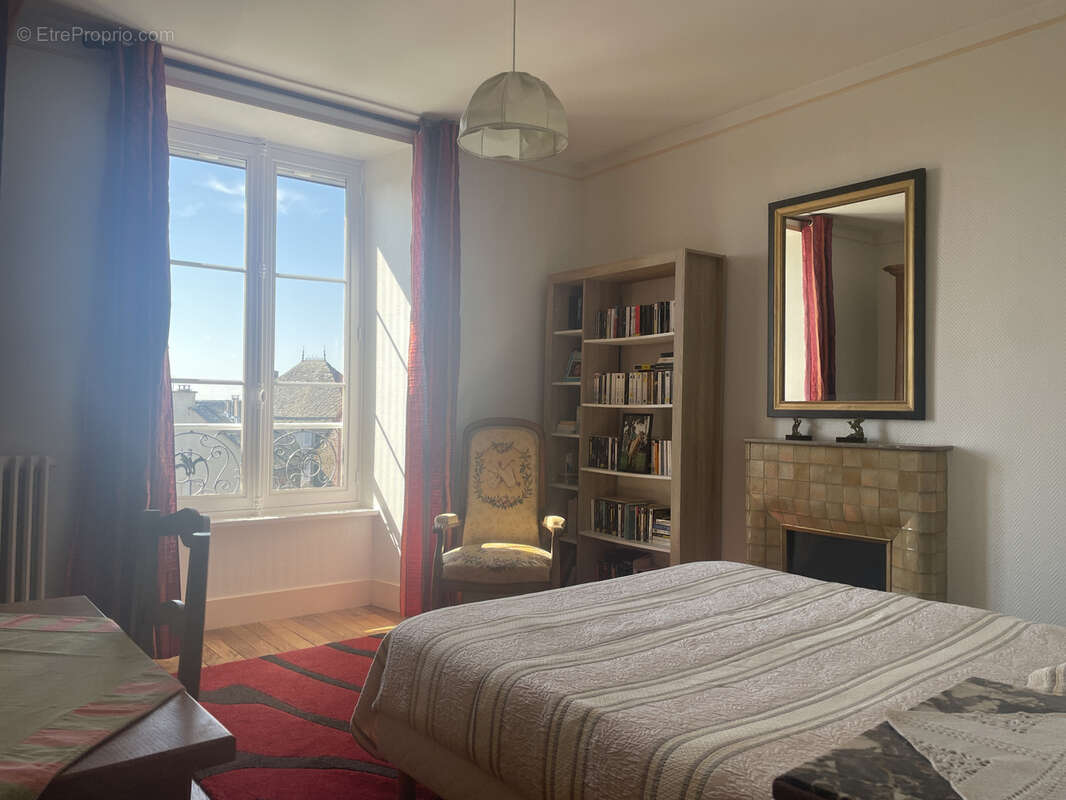 Maison à SAINT-FLOUR