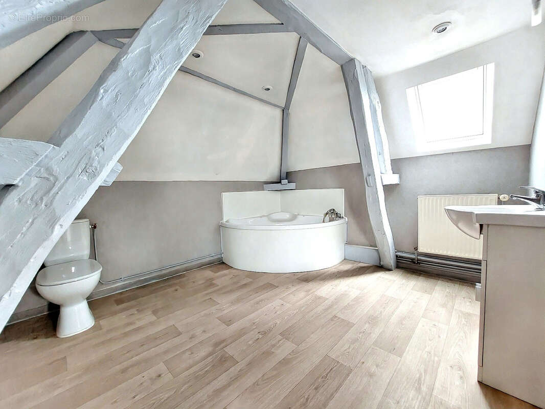 Maison à HEUDEBOUVILLE