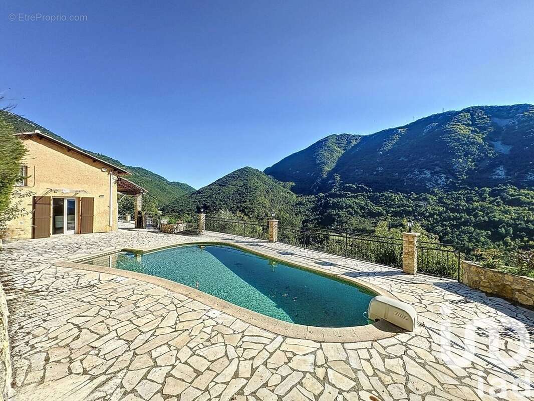 Photo 3 - Maison à PEILLE