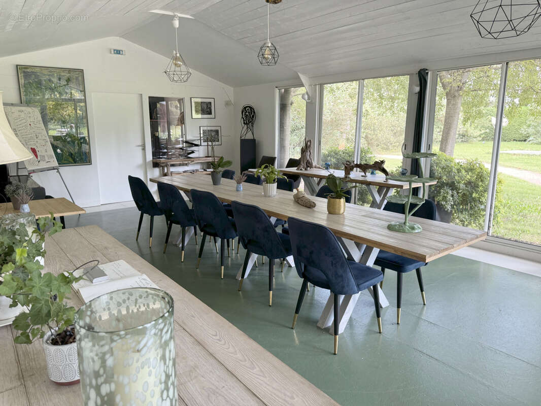 Maison à L&#039;ISLE-SUR-LA-SORGUE