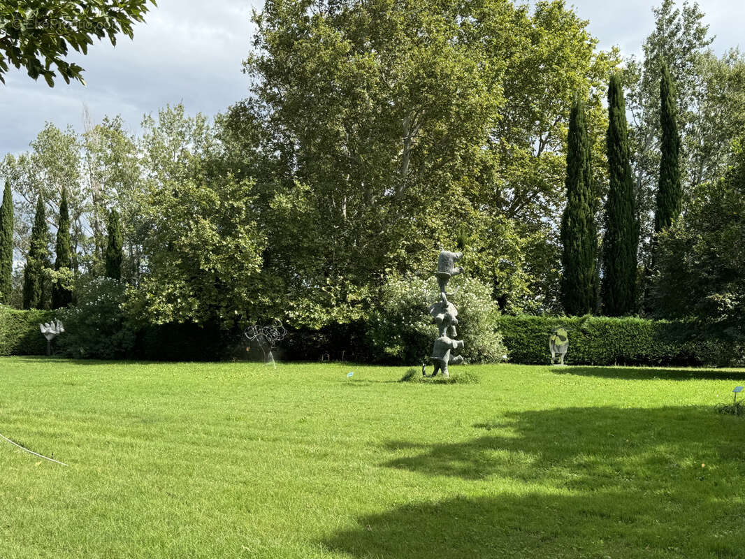 Maison à L&#039;ISLE-SUR-LA-SORGUE