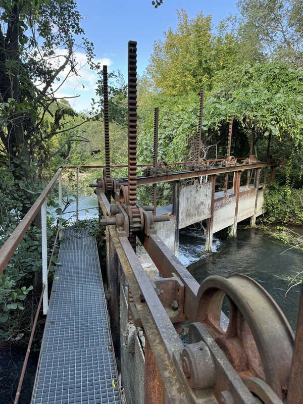 Maison à L&#039;ISLE-SUR-LA-SORGUE