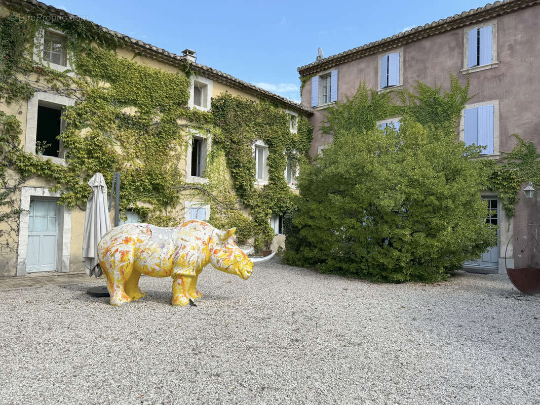 Maison à L&#039;ISLE-SUR-LA-SORGUE