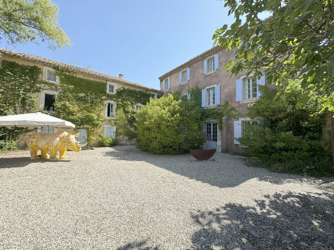 Maison à L&#039;ISLE-SUR-LA-SORGUE