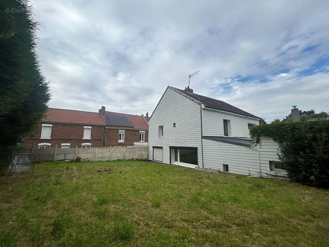 Maison à BRUAY-LA-BUISSIERE