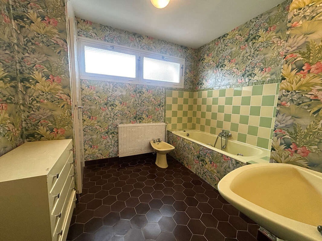 Maison à BRUAY-LA-BUISSIERE