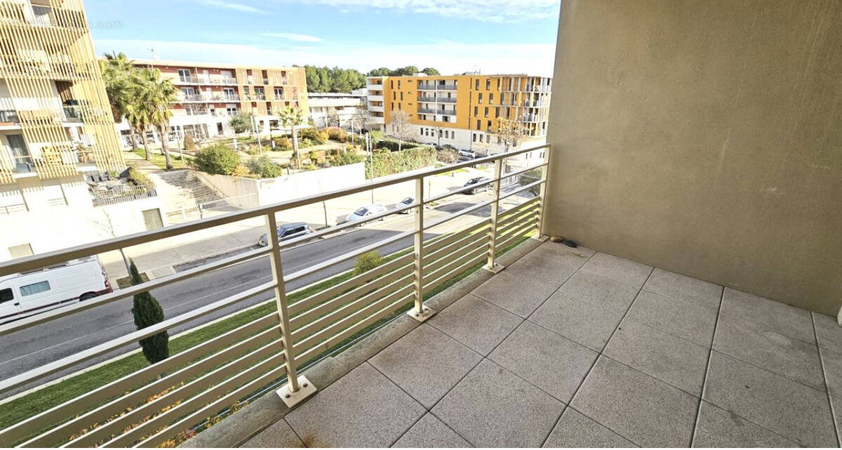 Appartement à JUVIGNAC