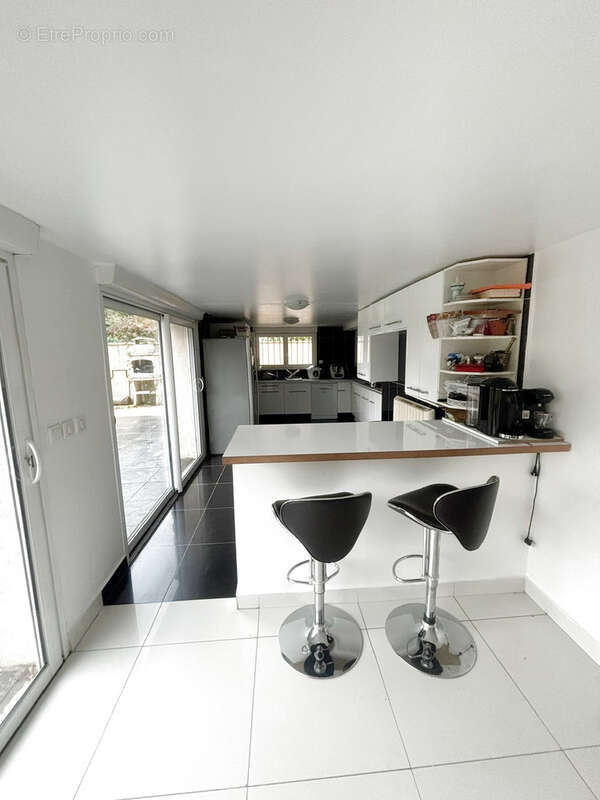 Maison à MONTIGNY-LES-CORMEILLES