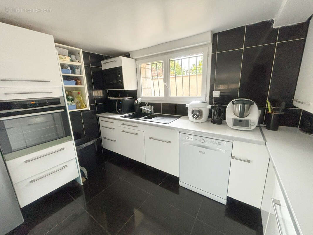 Maison à MONTIGNY-LES-CORMEILLES