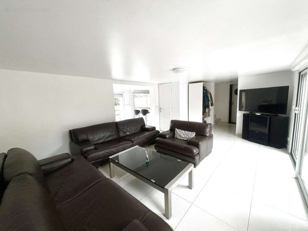 Maison à MONTIGNY-LES-CORMEILLES