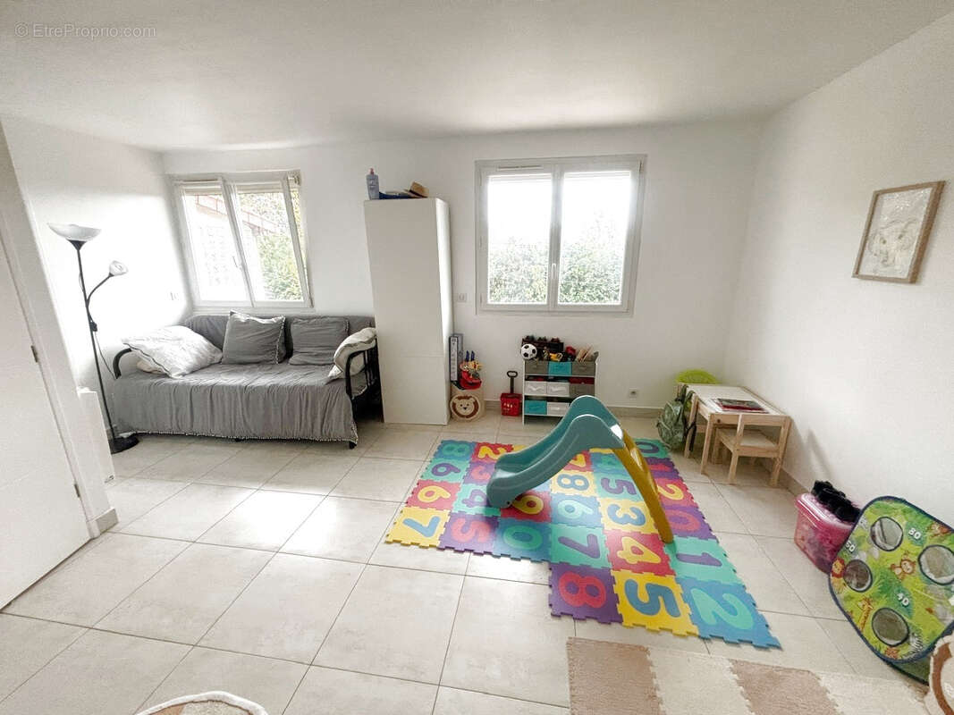 Maison à MONTIGNY-LES-CORMEILLES