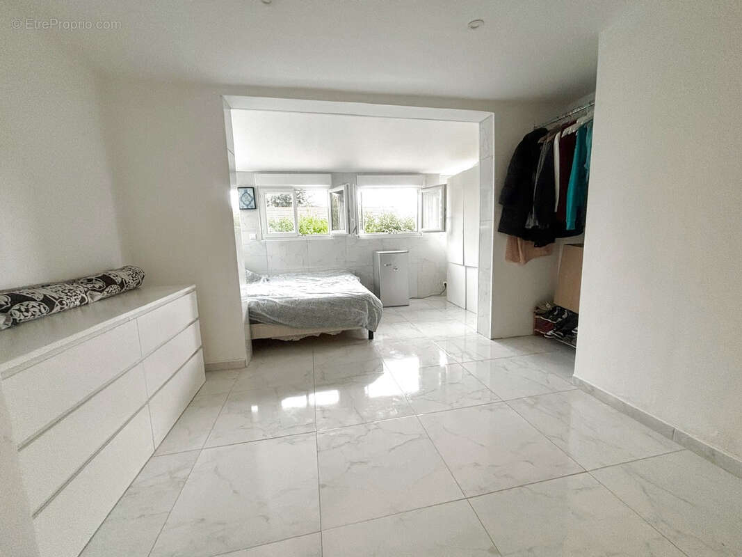 Maison à MONTIGNY-LES-CORMEILLES