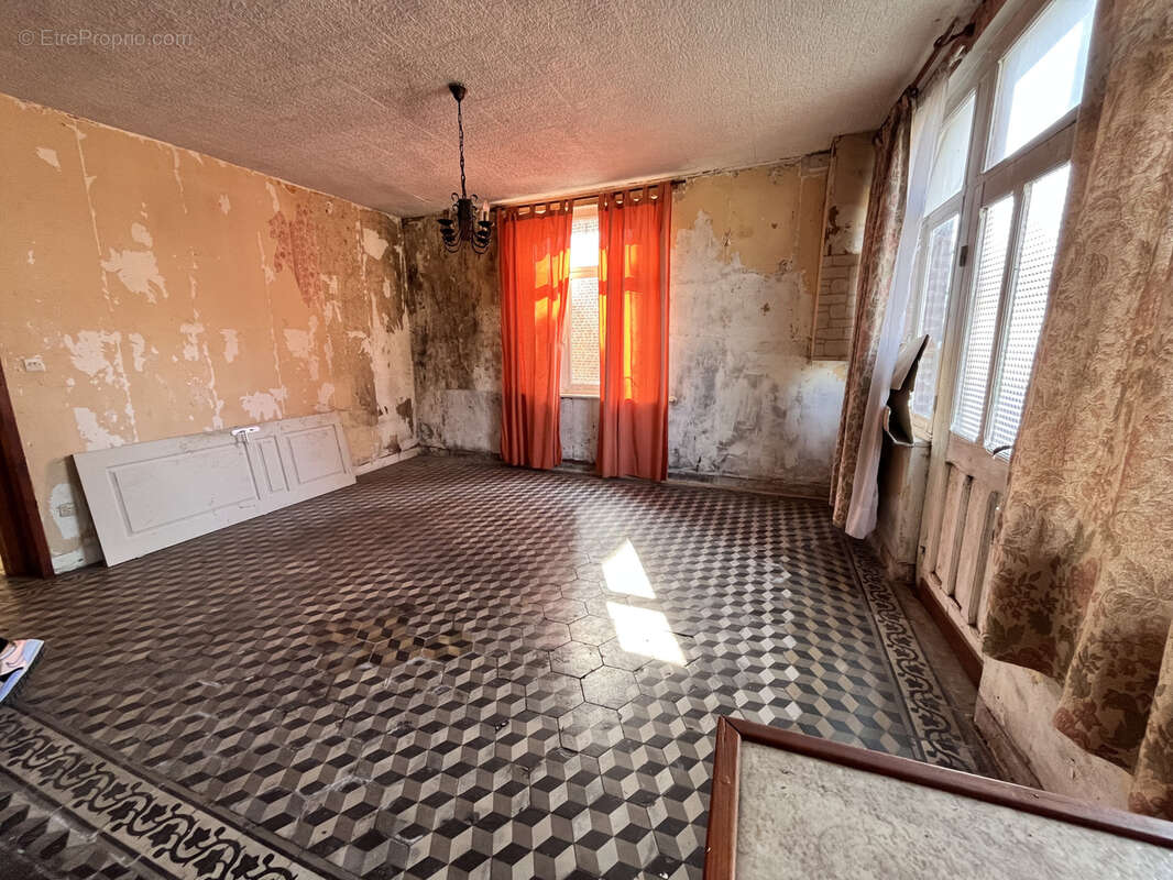 Maison à BERNAVILLE