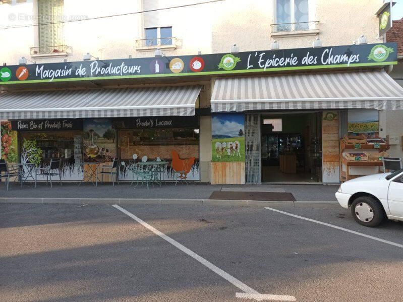 Commerce à CHATEAU-ARNOUX-SAINT-AUBAN