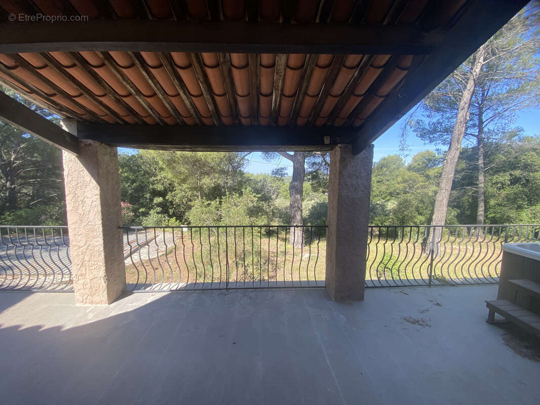 Maison à TRANS-EN-PROVENCE