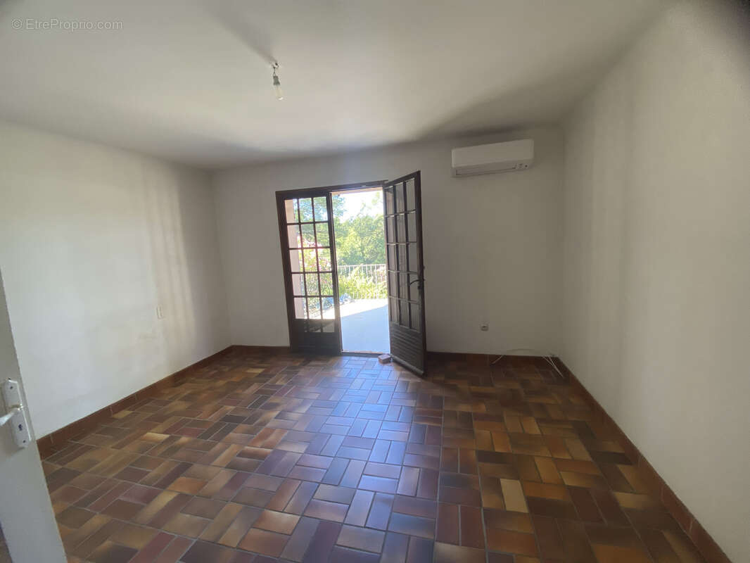 Maison à TRANS-EN-PROVENCE