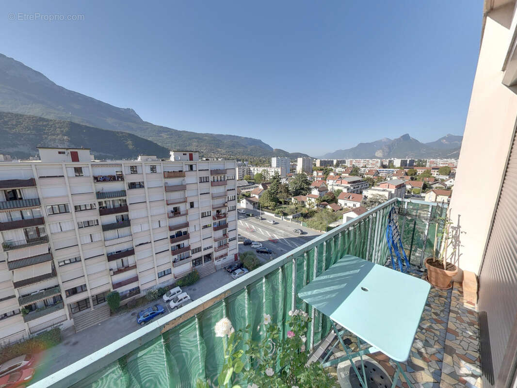 Appartement à ECHIROLLES