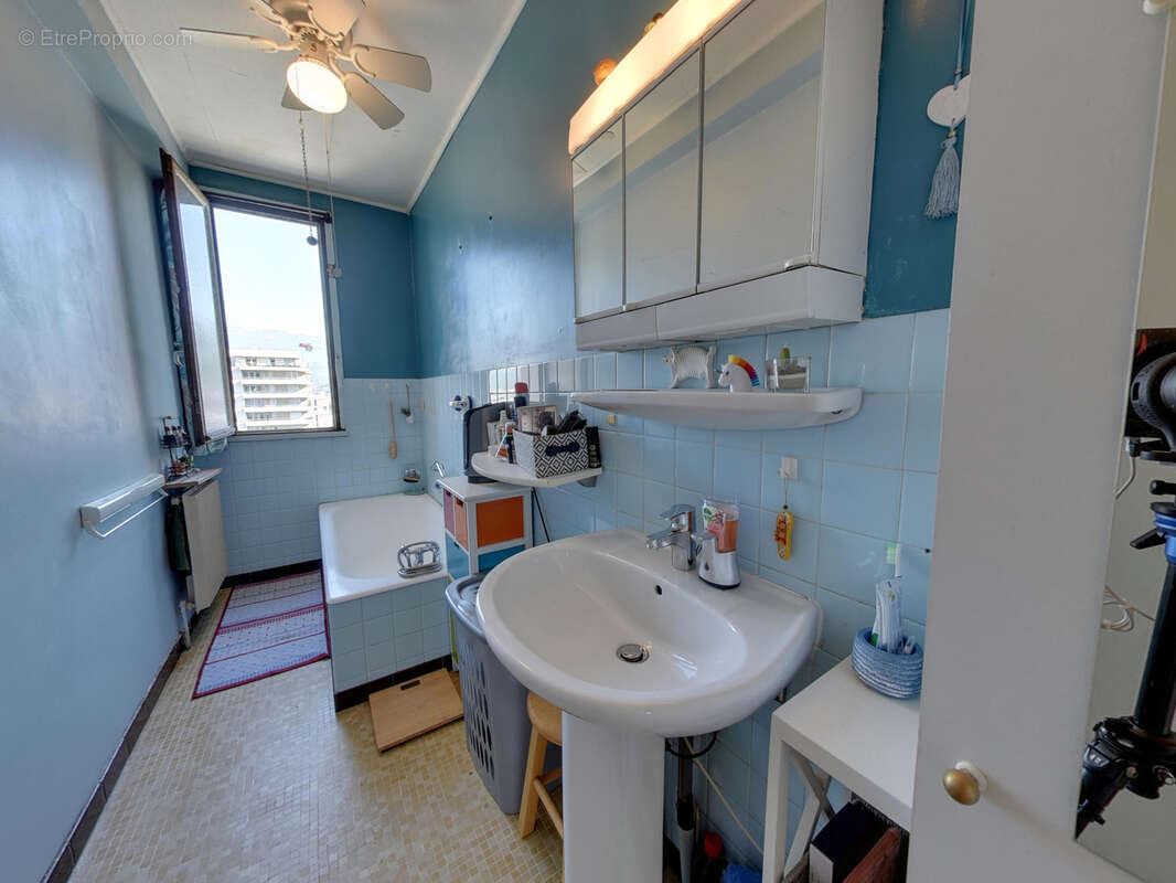 Appartement à ECHIROLLES