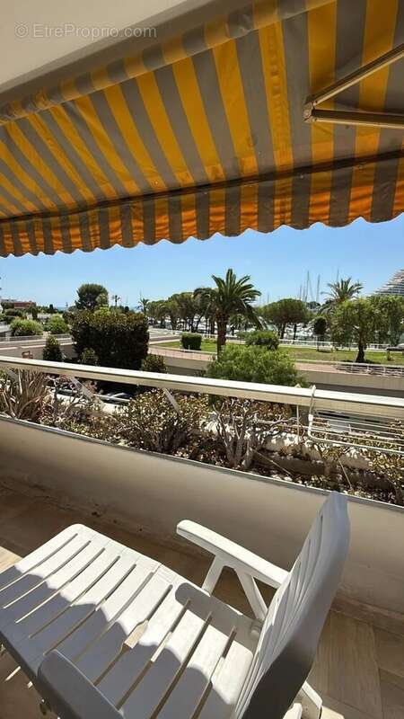 Appartement à VILLENEUVE-LOUBET