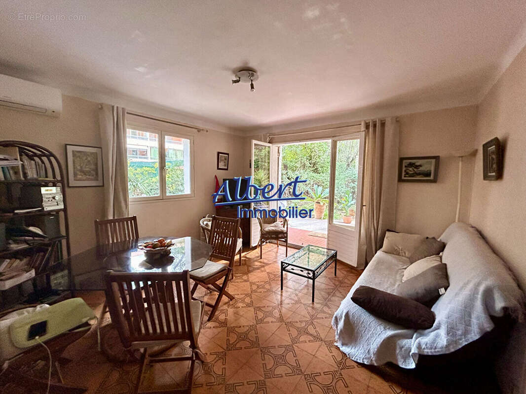 Appartement à SANARY-SUR-MER