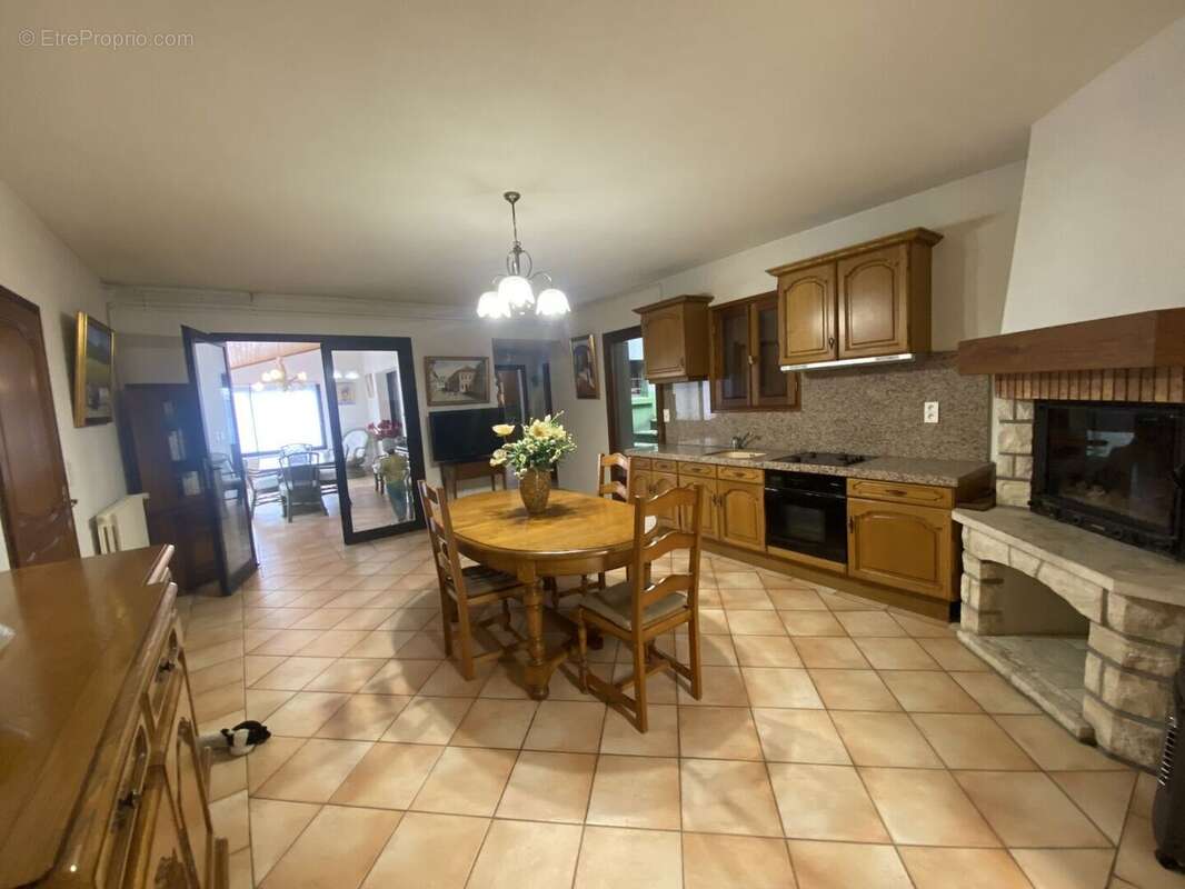 cuisine 1ère maison - Maison à CAHORS