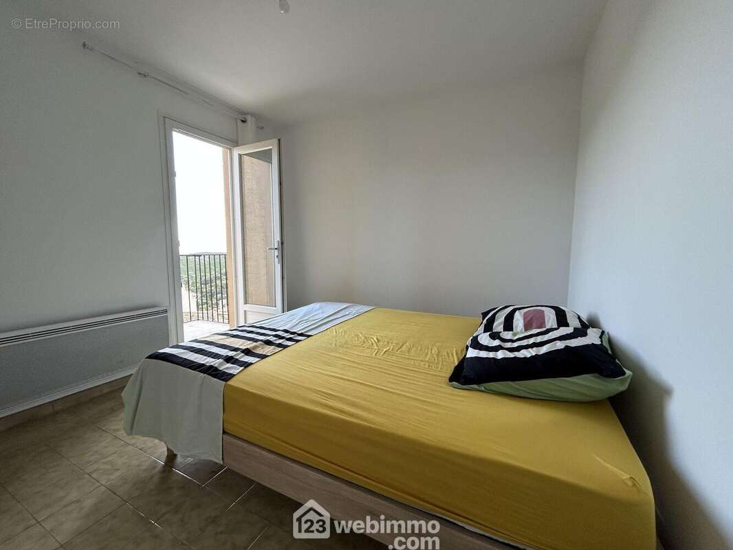 Chambre n°2 - Appartement à PIETRACORBARA