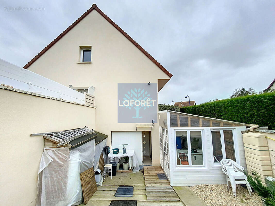 Maison à OUISTREHAM