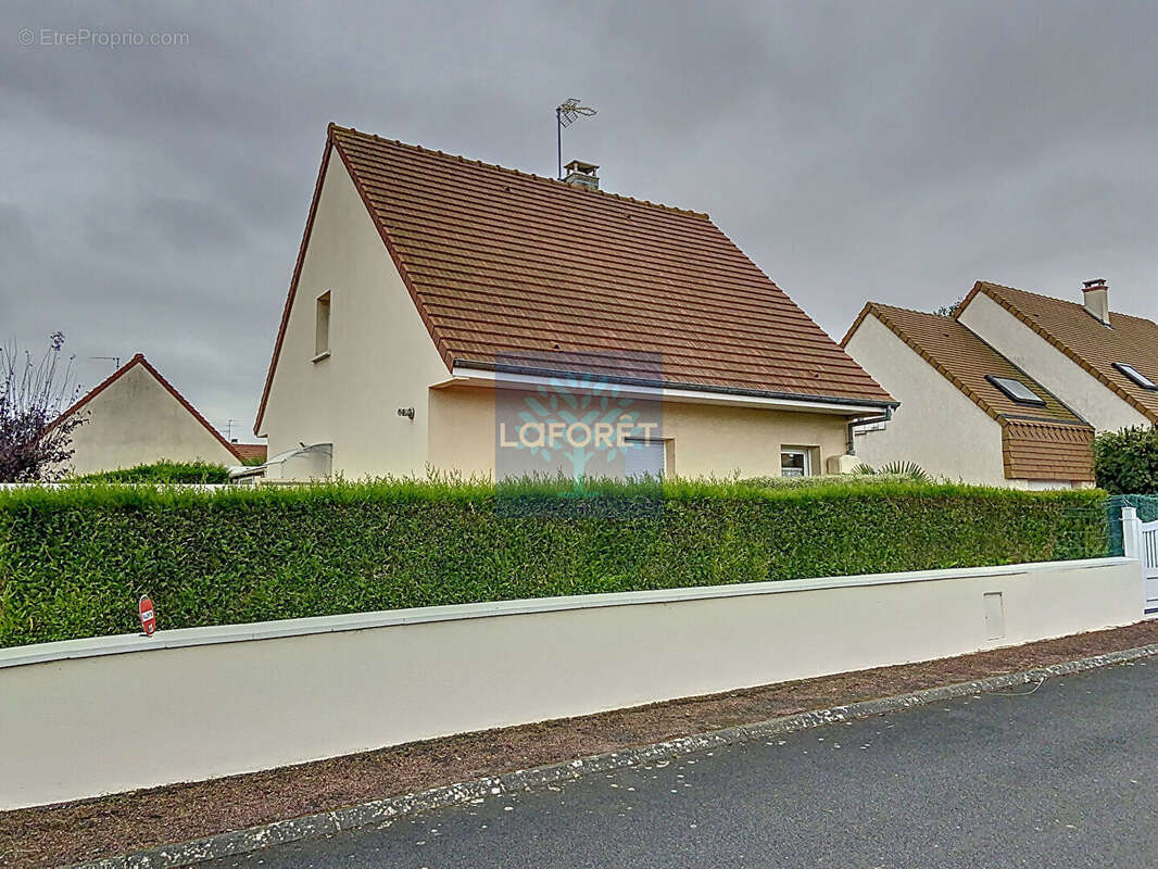 Maison à OUISTREHAM