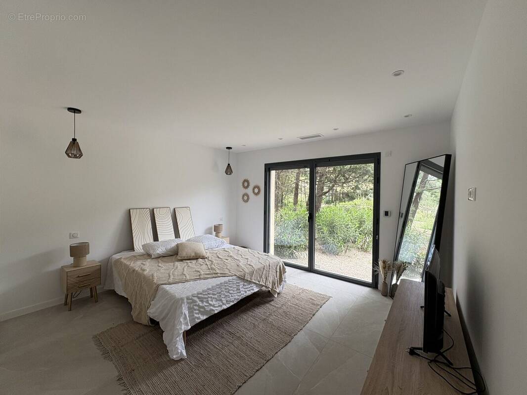 Maison à PLAN-DE-LA-TOUR