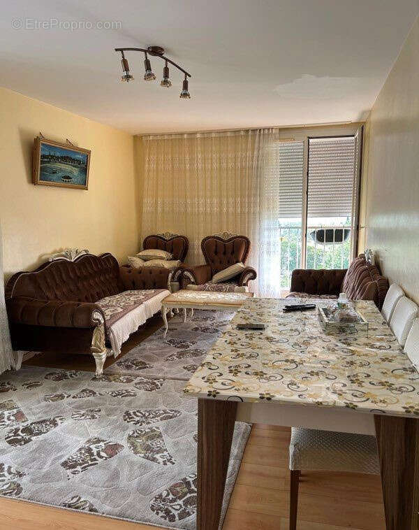 Appartement à MARSEILLE-14E