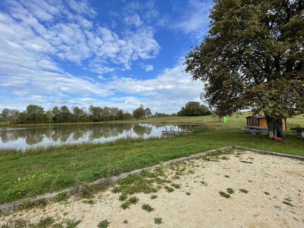 Terrain à MAGNIVRAY