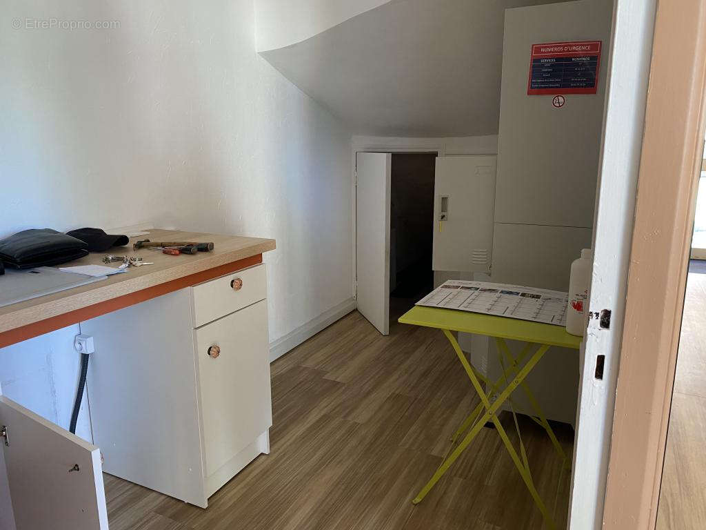 Commerce à MOUANS-SARTOUX