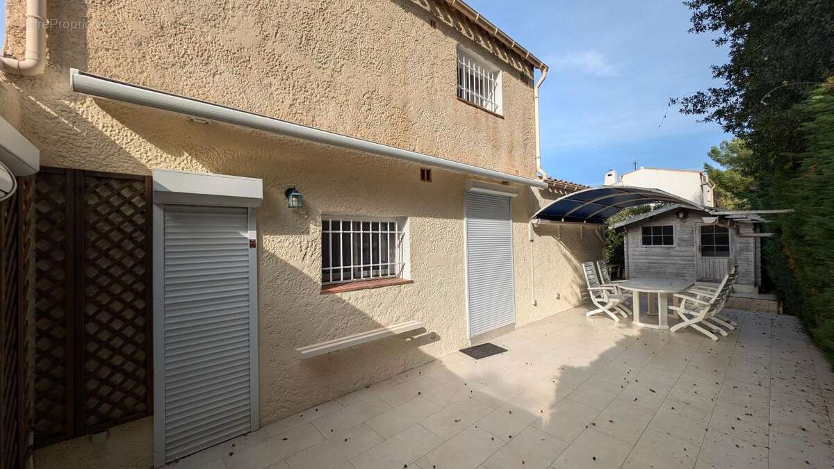 Maison à SIX-FOURS-LES-PLAGES