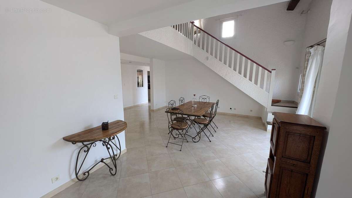 Maison à SIX-FOURS-LES-PLAGES