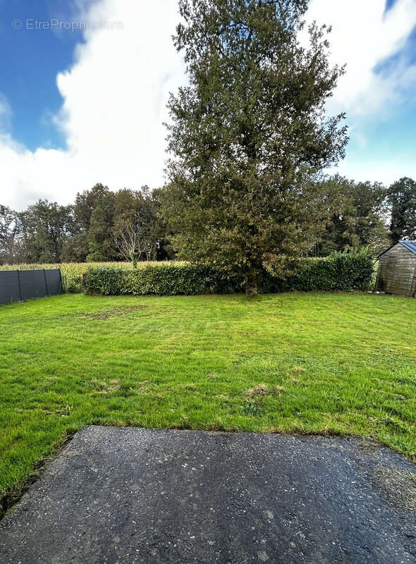 Maison à BAINS-SUR-OUST